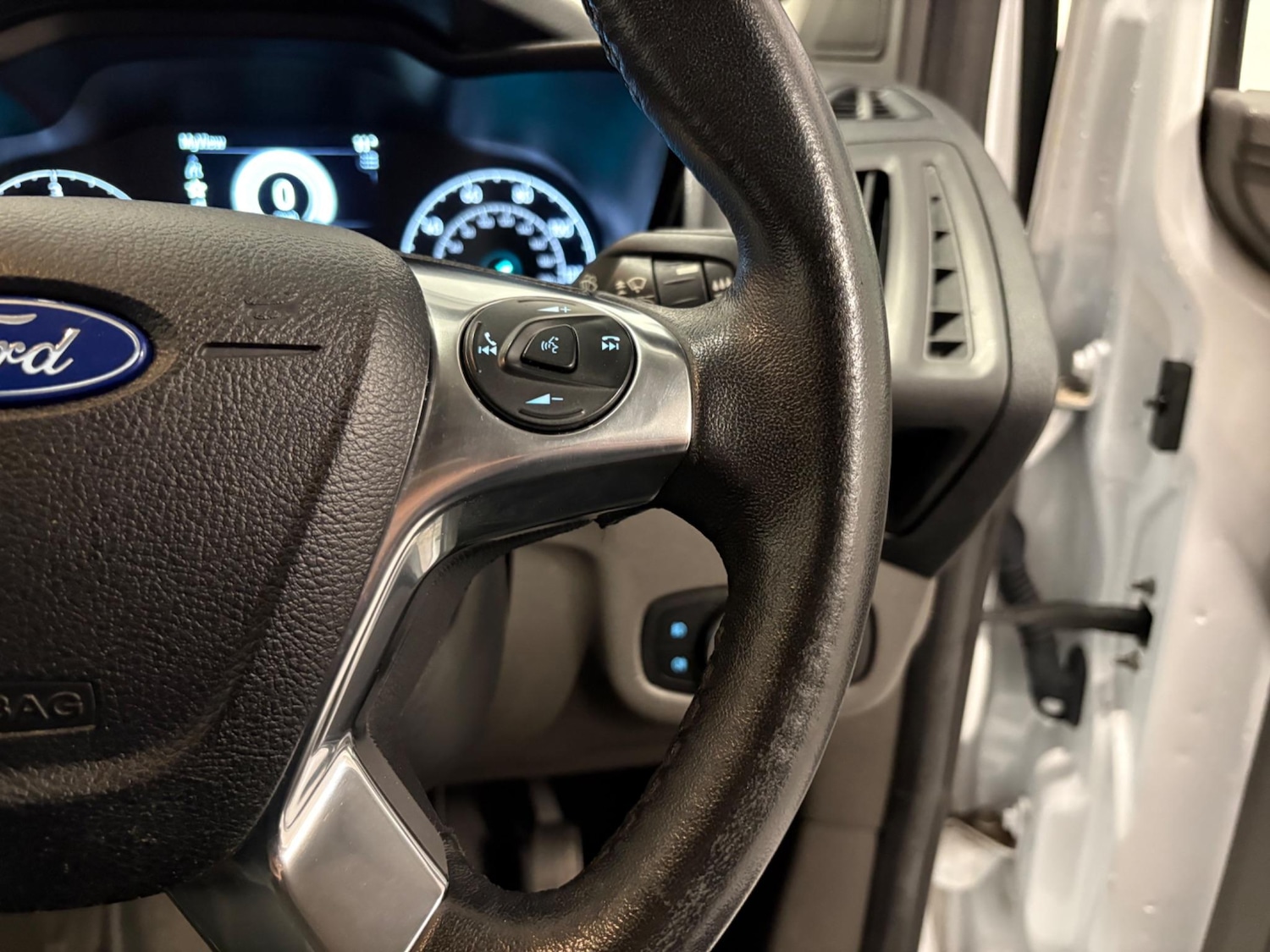 Used Ford Transit Connect 2019 for sale - 76801032: Photo 22