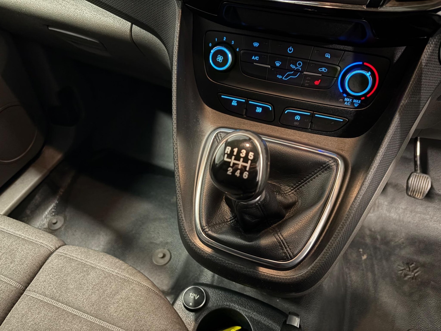 Used Ford Transit Connect 2019 for sale - 76801032: Photo 23