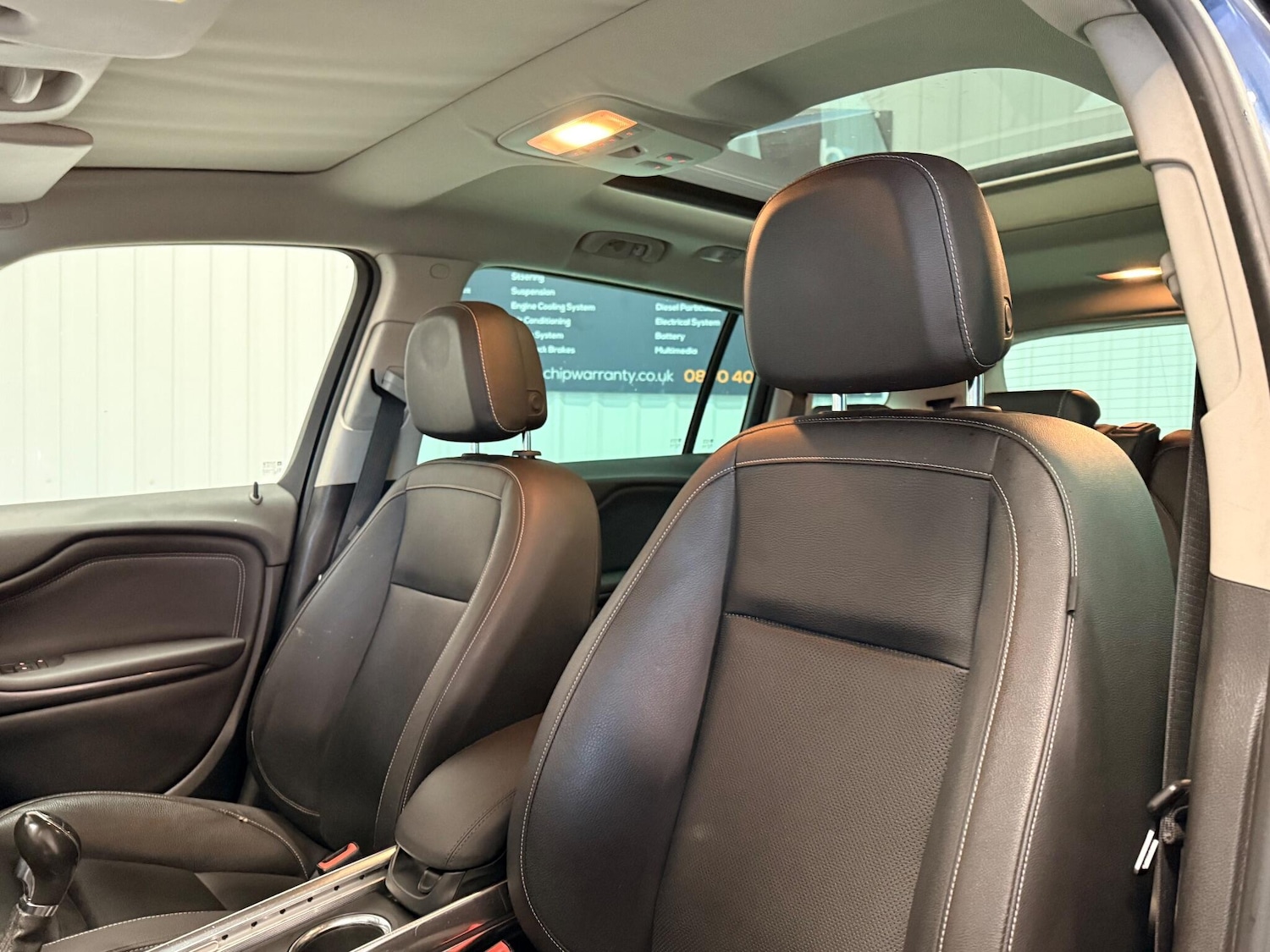 Used Vauxhall Zafira Tourer 2015 for sale - 77090918: Photo 12