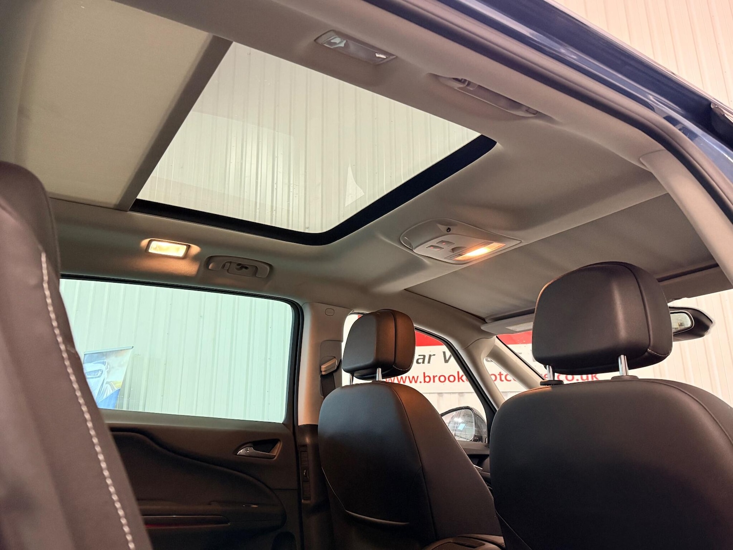 Used Vauxhall Zafira Tourer 2015 for sale - 77090918: Photo 21