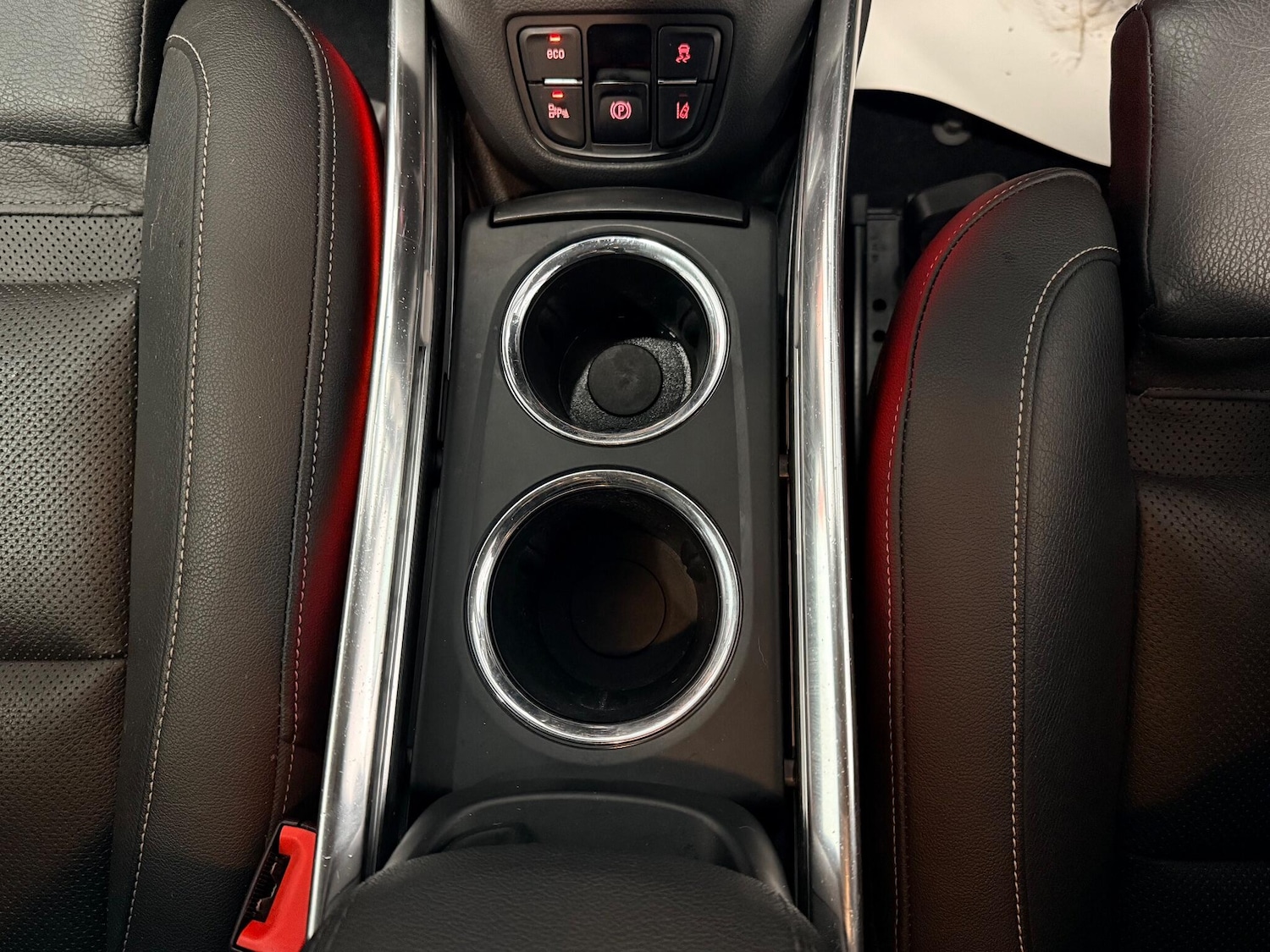 Used Vauxhall Zafira Tourer 2015 for sale - 77090918: Photo 34