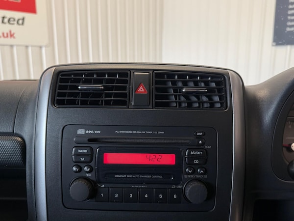 Used Suzuki Jimny 2009 for sale - 75658060: Photo 23