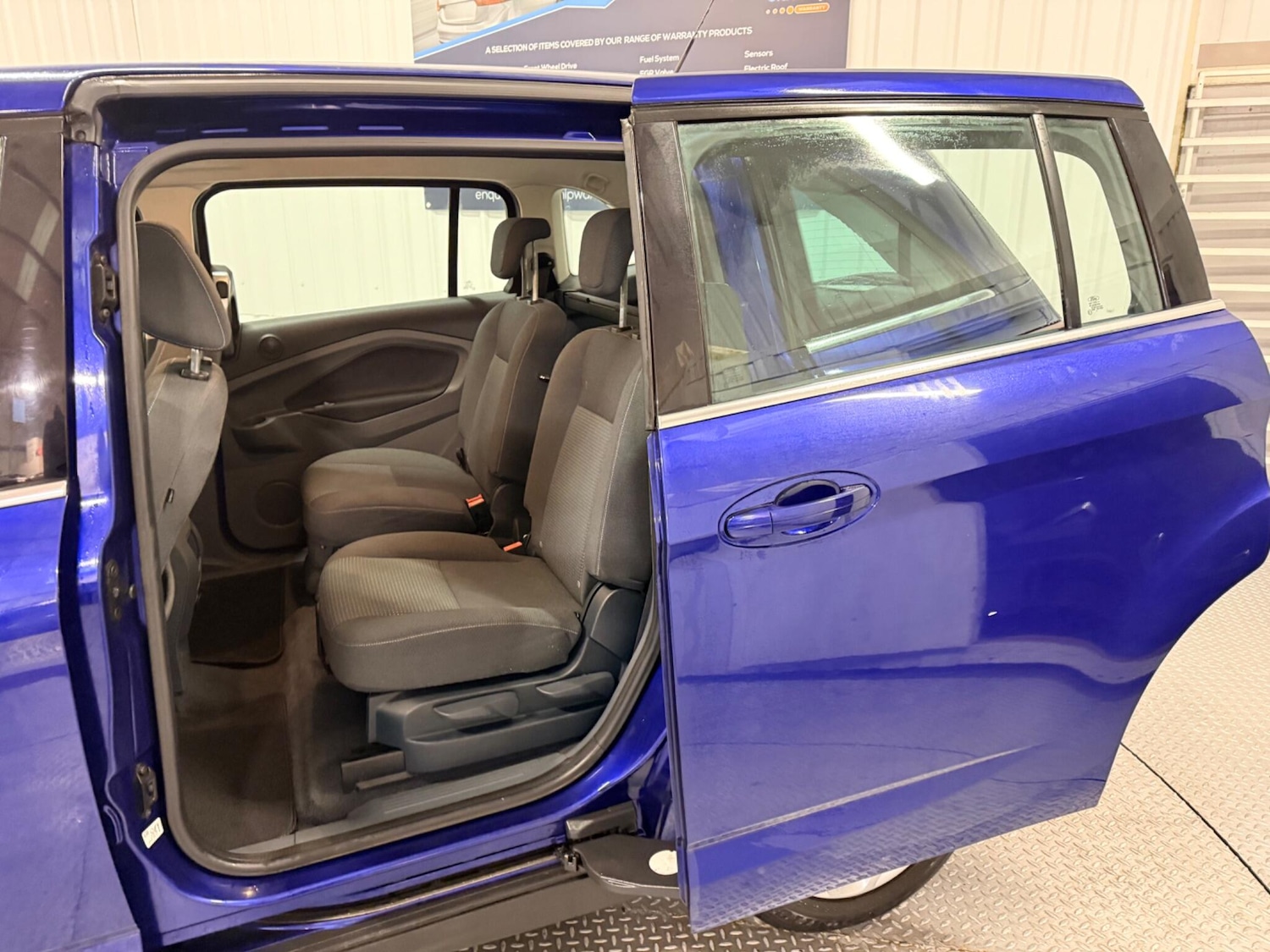 Used Ford Grand C-Max 2015 for sale - 77344060: Photo 15