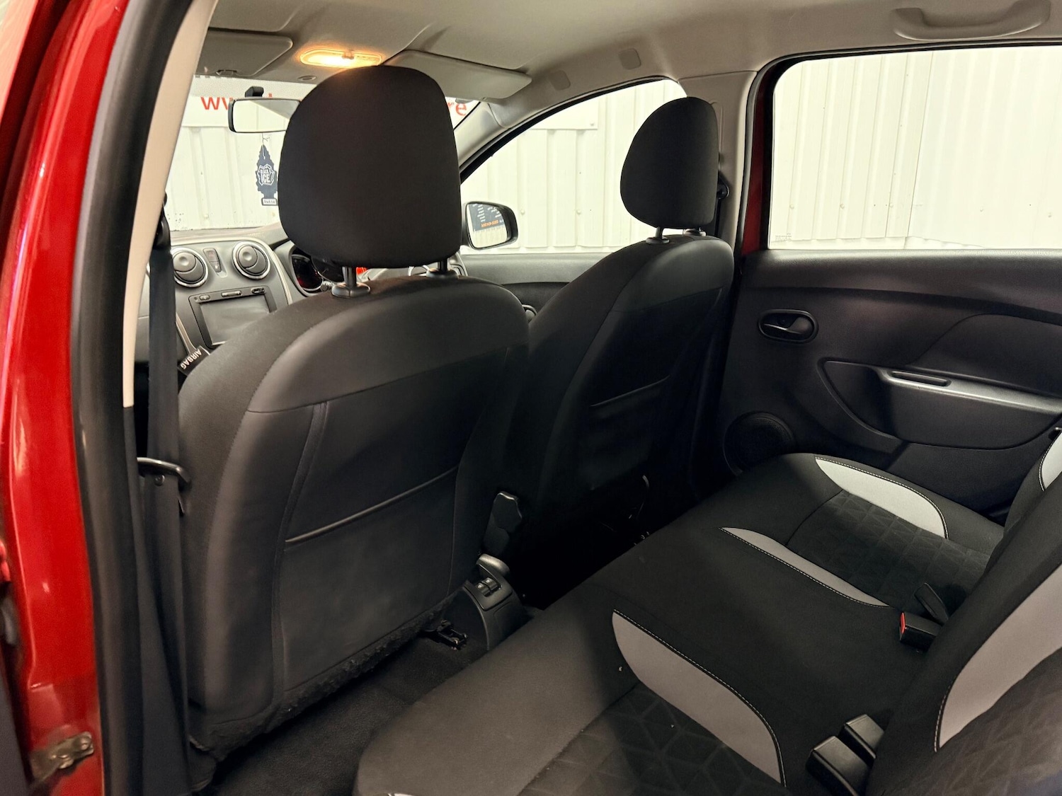 Used Dacia Sandero Stepway 2015 for sale - 76899367: Photo 13