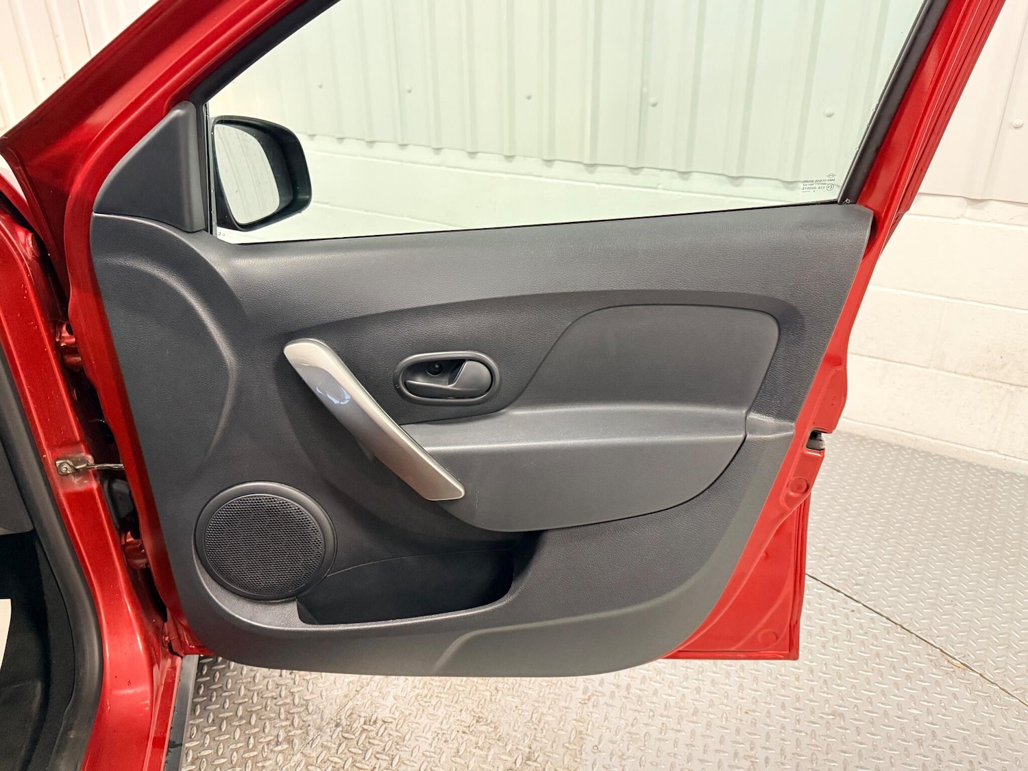 Used Dacia Sandero Stepway 2015 for sale - 76899367: Photo 15