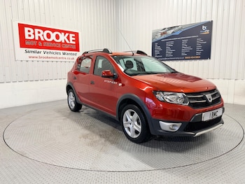 2015 (65) - 0.9 TCe Laureate 5dr [Start Stop]