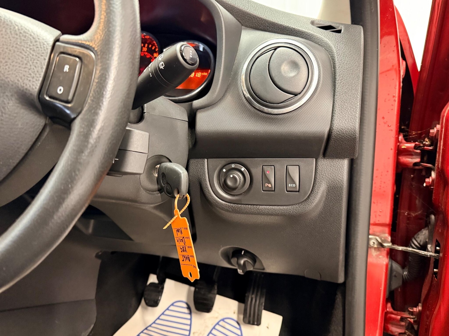 Used Dacia Sandero Stepway 2015 for sale - 76899367: Photo 23