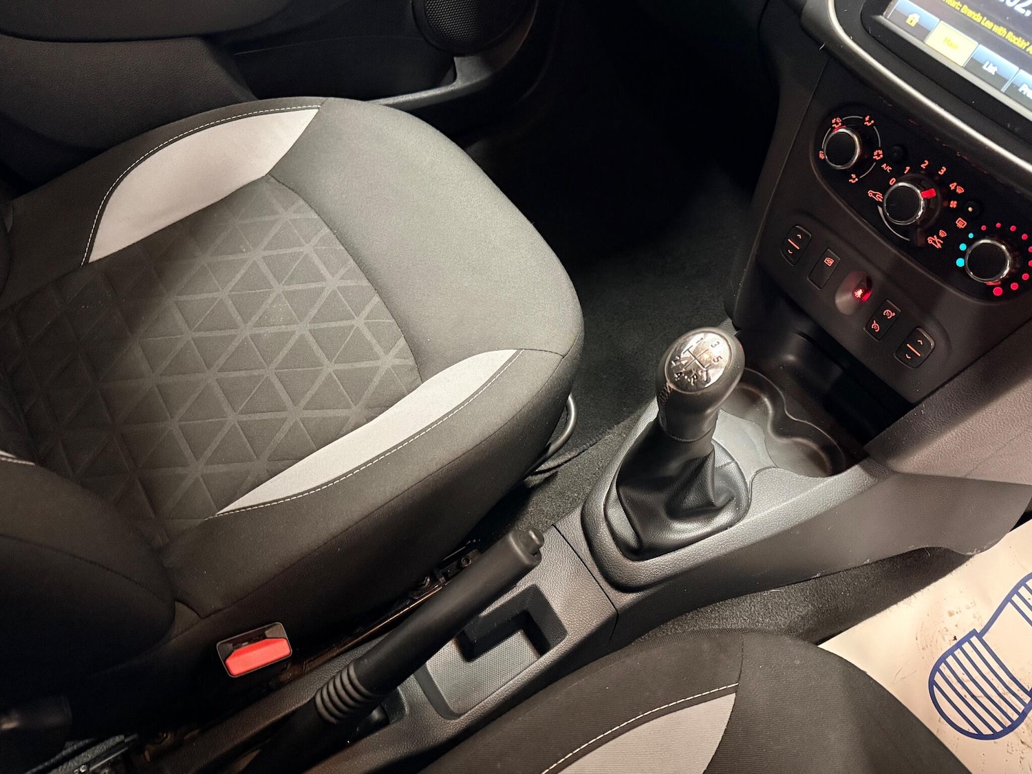 Used Dacia Sandero Stepway 2015 for sale - 76899367: Photo 25