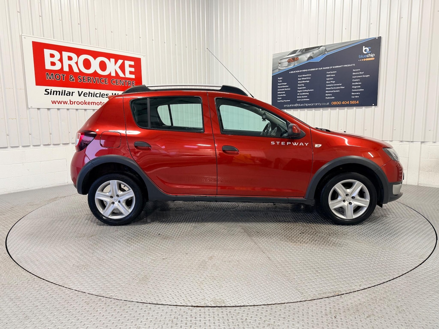 Used Dacia Sandero Stepway 2015 for sale - 76899367: Photo 6