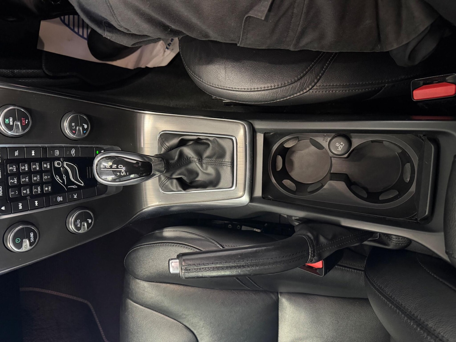 Used Volvo V40 2014 for sale - 77882084: Photo 26