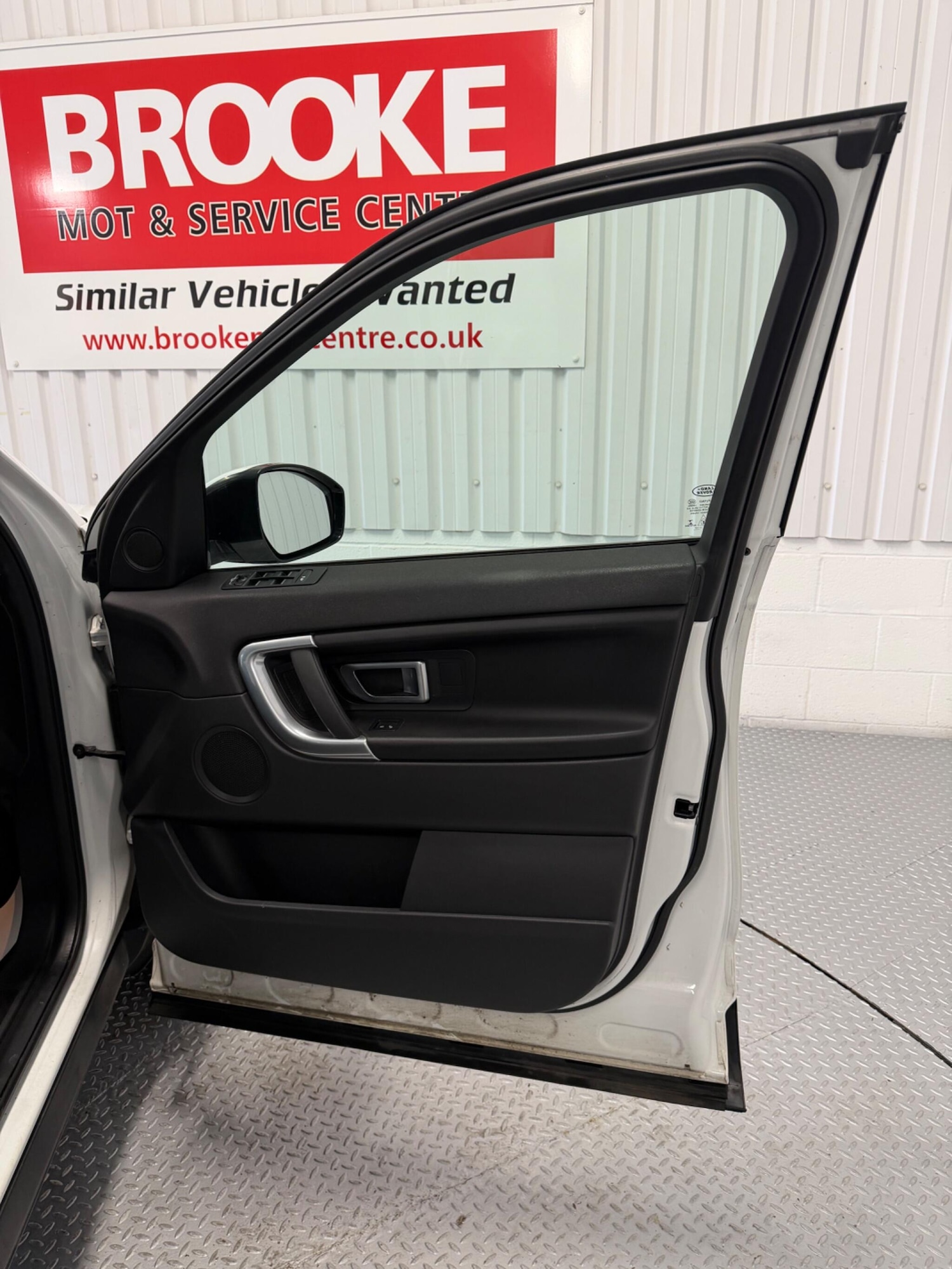 Used Land Rover Discovery Sport for sale - 78048021: Photo 15