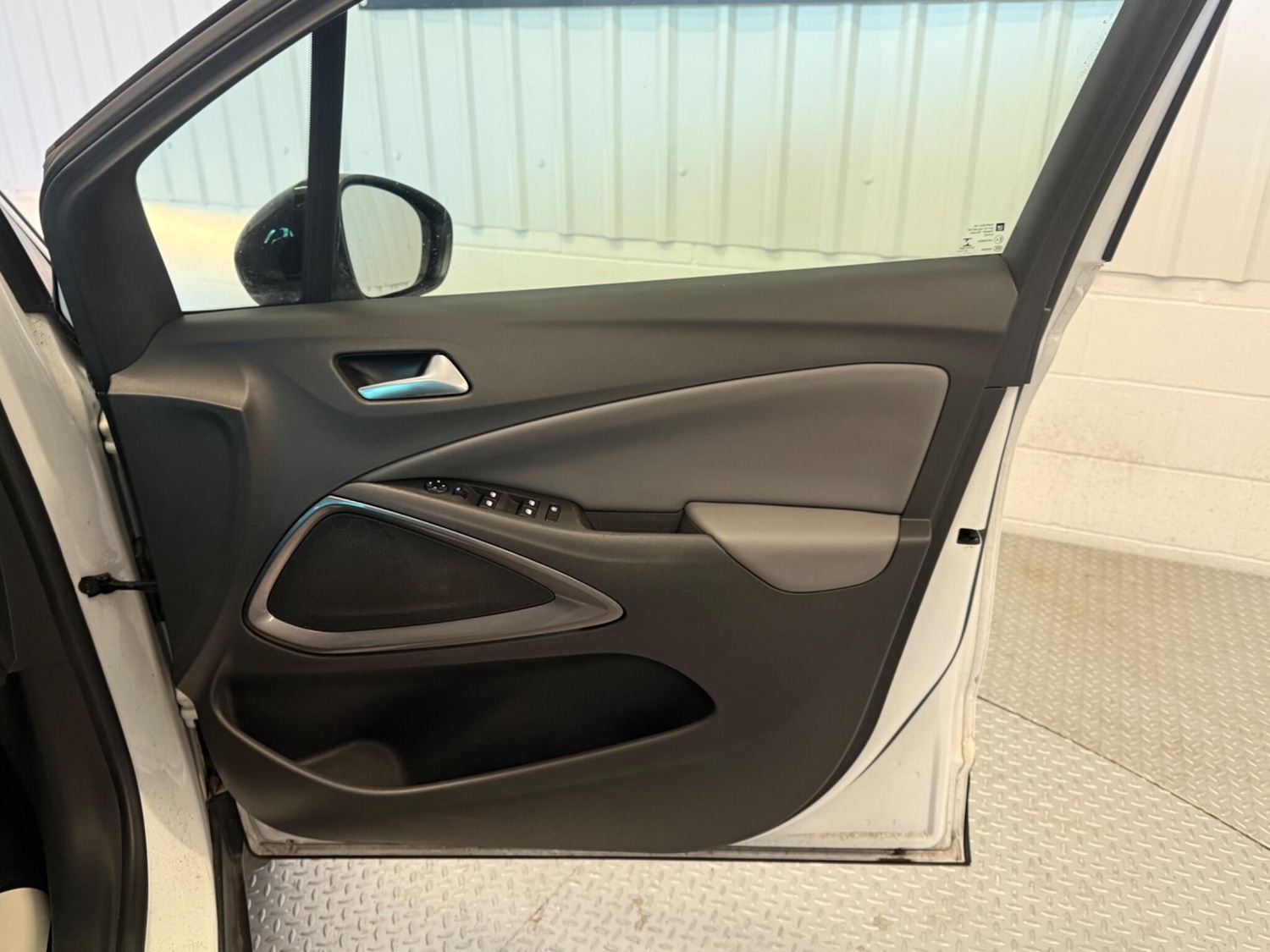 Used Vauxhall Crossland X 2018 for sale - 76260442: Photo 17