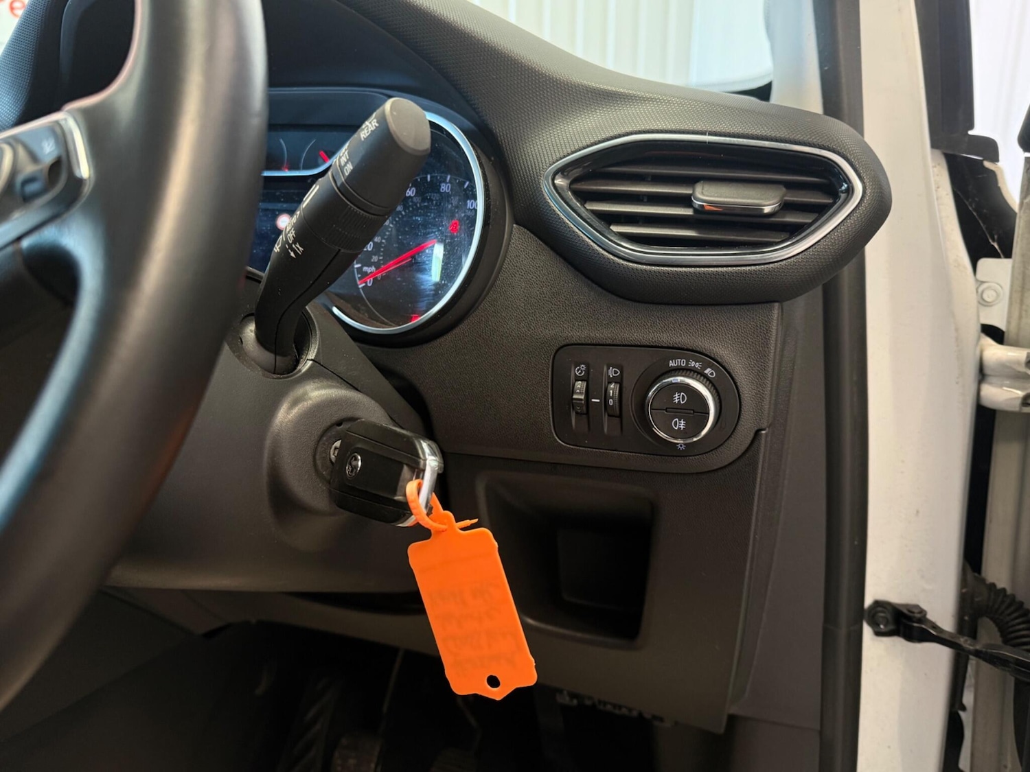 Used Vauxhall Crossland X 2018 for sale - 76260442: Photo 22