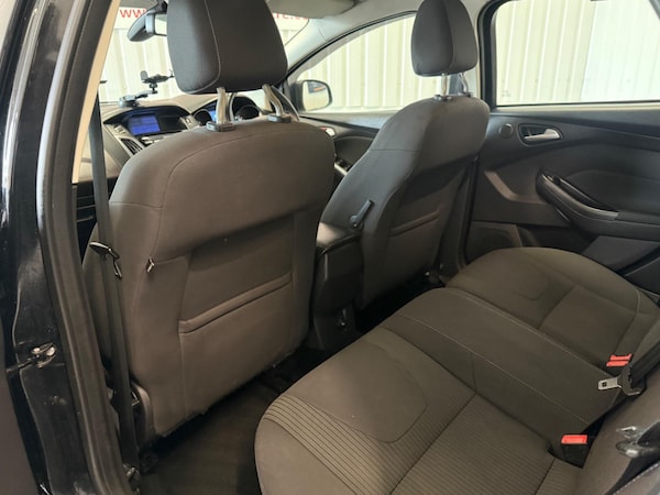 Used Ford Focus 2015 for sale - 75350467: Photo 13
