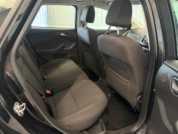 Used Ford Focus 2015 for sale - 75350467: Photo 15