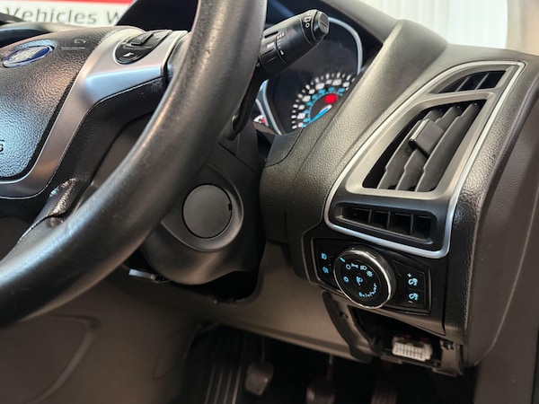 Used Ford Focus 2015 for sale - 75350467: Photo 26