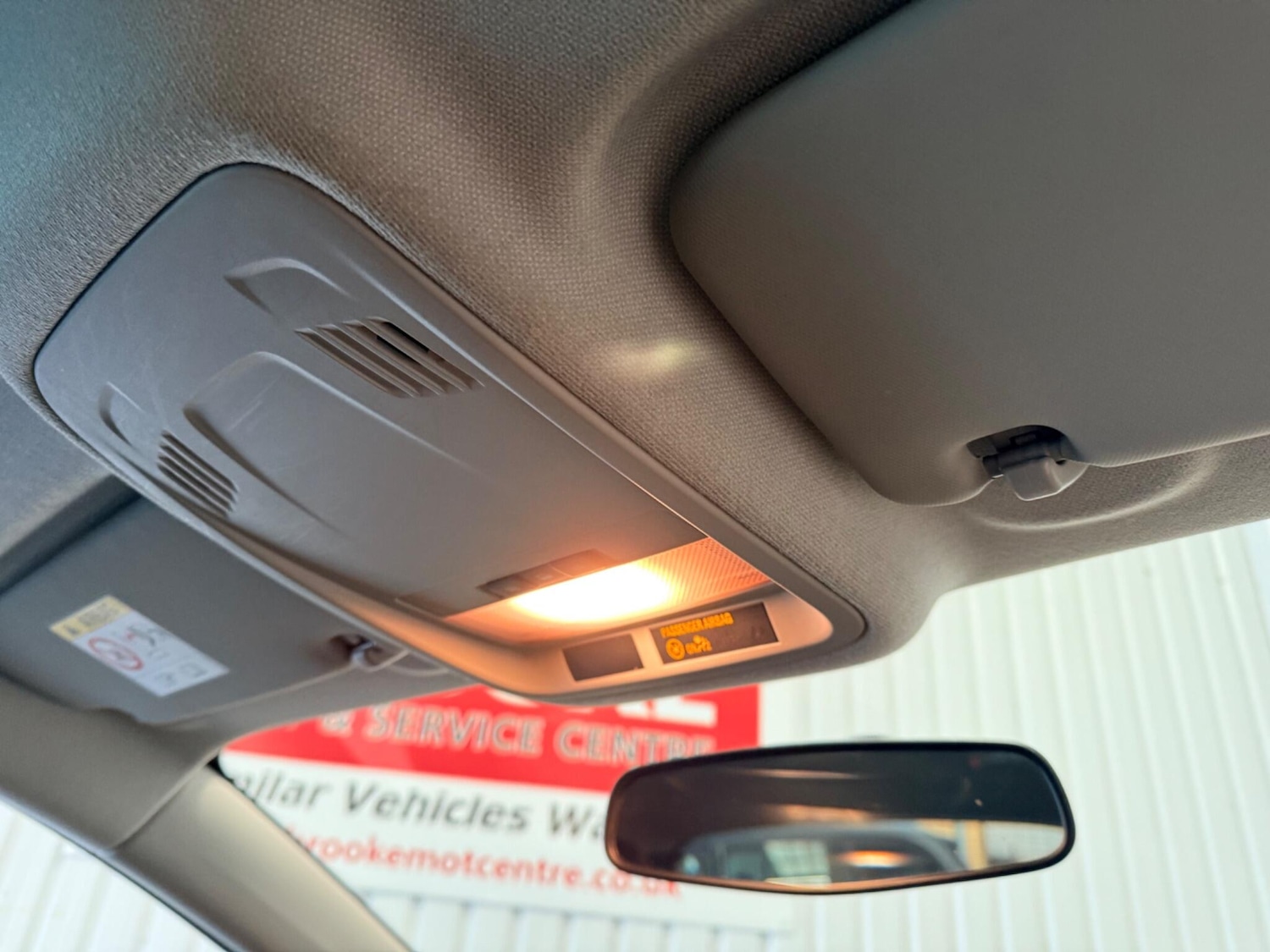 Used Volkswagen T-Roc for sale - 78116383: Photo 26