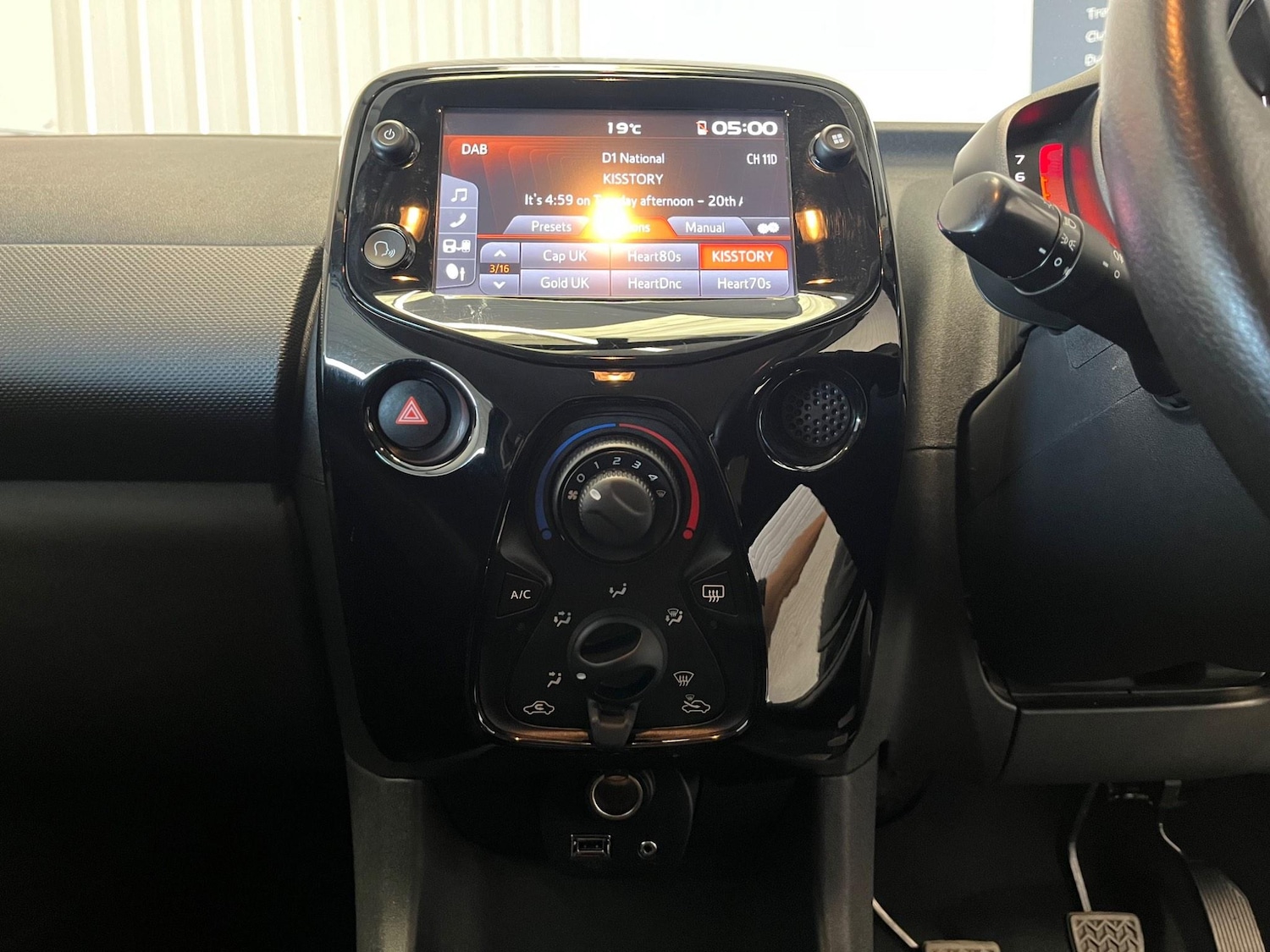 Used Citroen C1 2021 for sale - 76898965: Photo 28