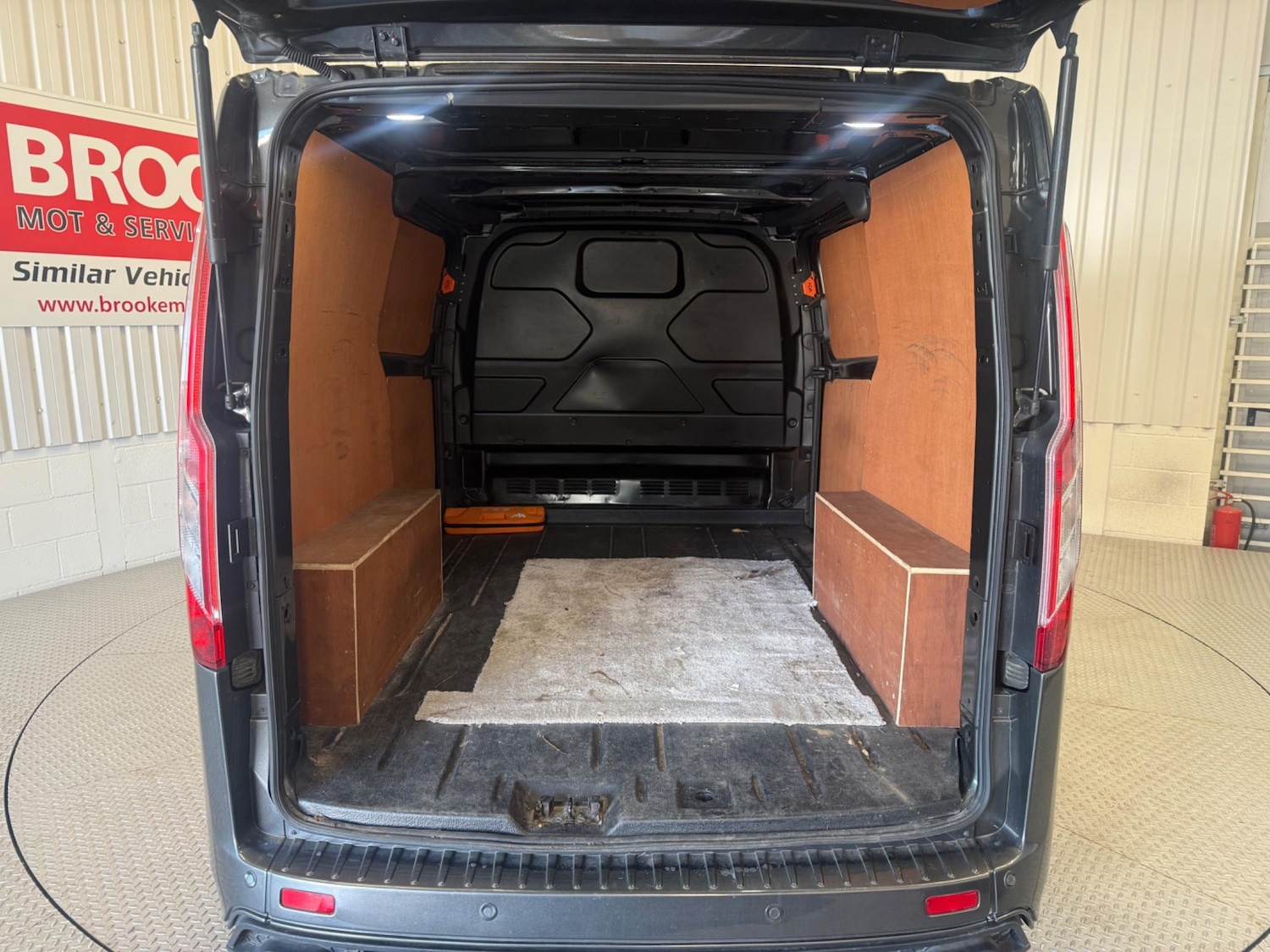 Used Ford Transit Custom 2018 for sale - 76634137: Photo 16