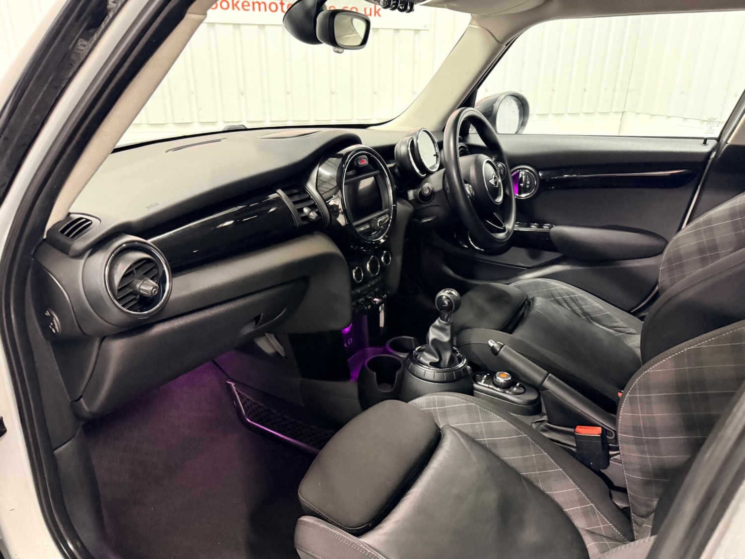 Used MINI Hatch 2015 for sale - 77253600: Photo 11