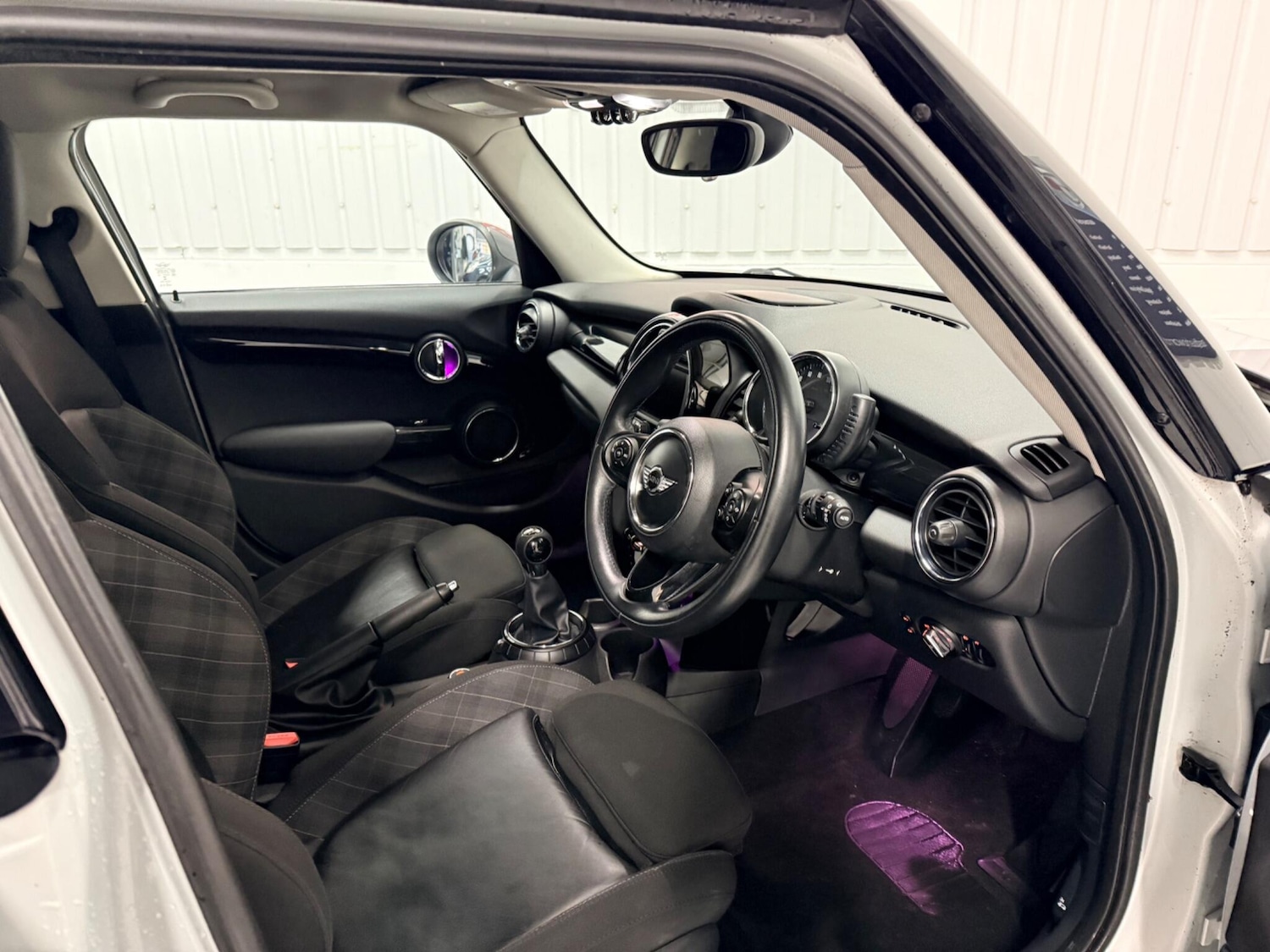 Used MINI Hatch 2015 for sale - 77253600: Photo 21