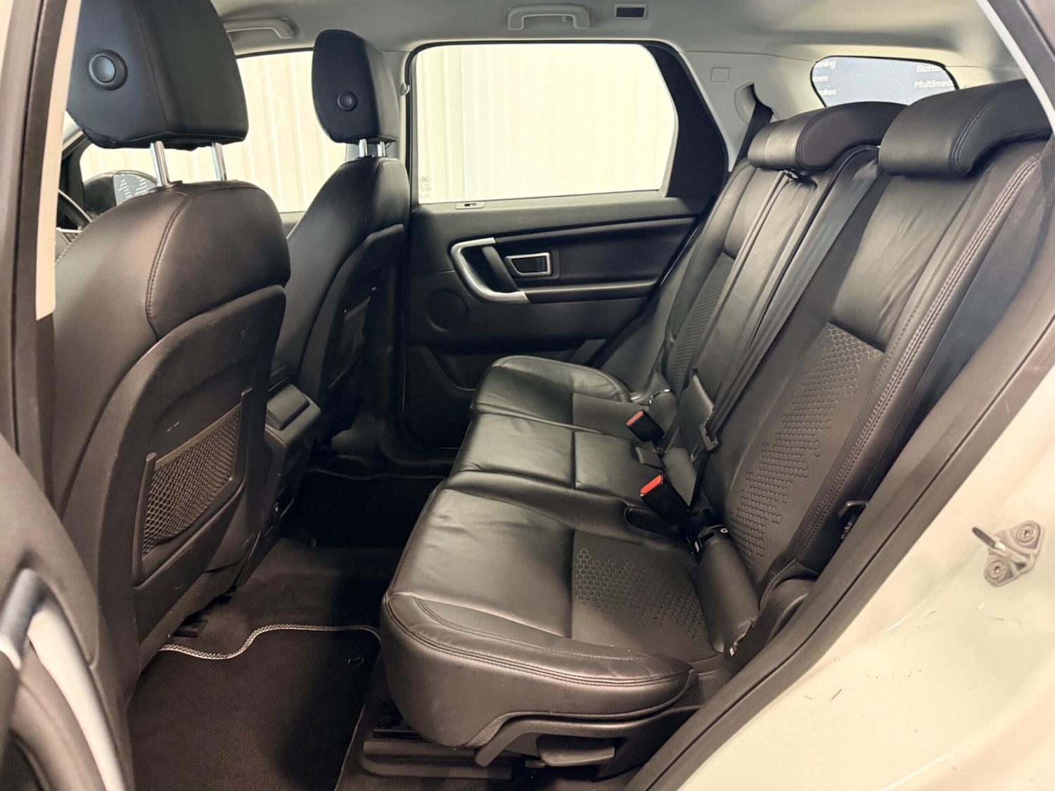 Used Land Rover Discovery Sport 2017 for sale - 77612133: Photo 16