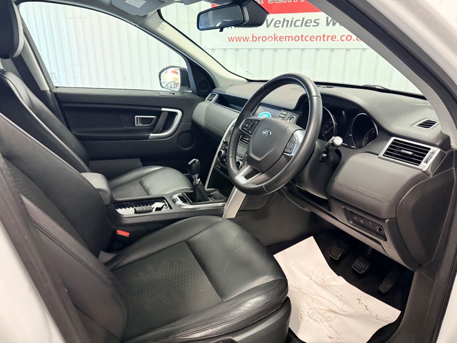 Used Land Rover Discovery Sport 2017 for sale - 77612133: Photo 18