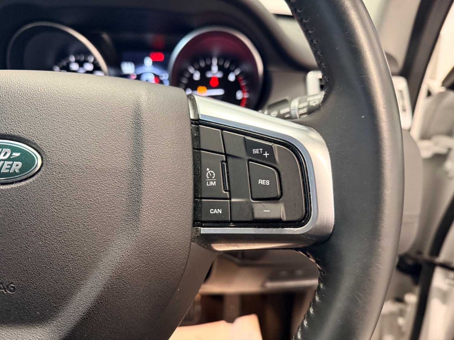 Used Land Rover Discovery Sport 2017 for sale - 77612133: Photo 21