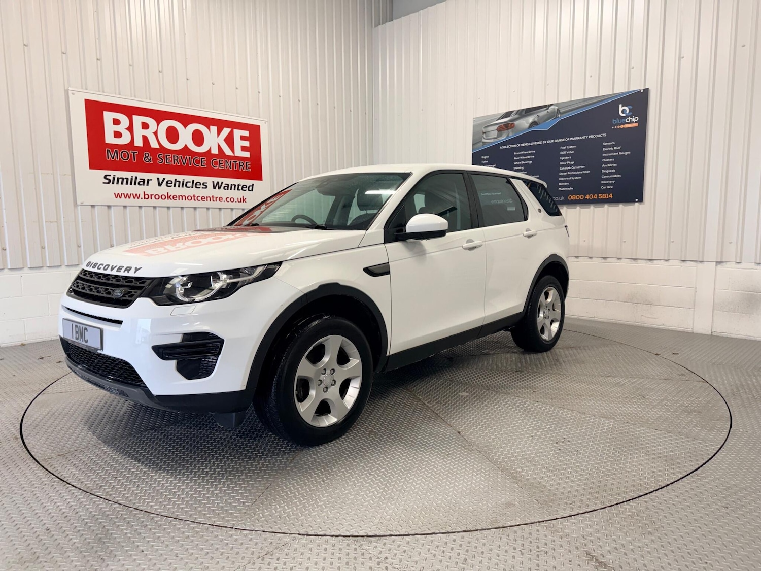 Used Land Rover Discovery Sport 2017 for sale - 77612133: Photo 3