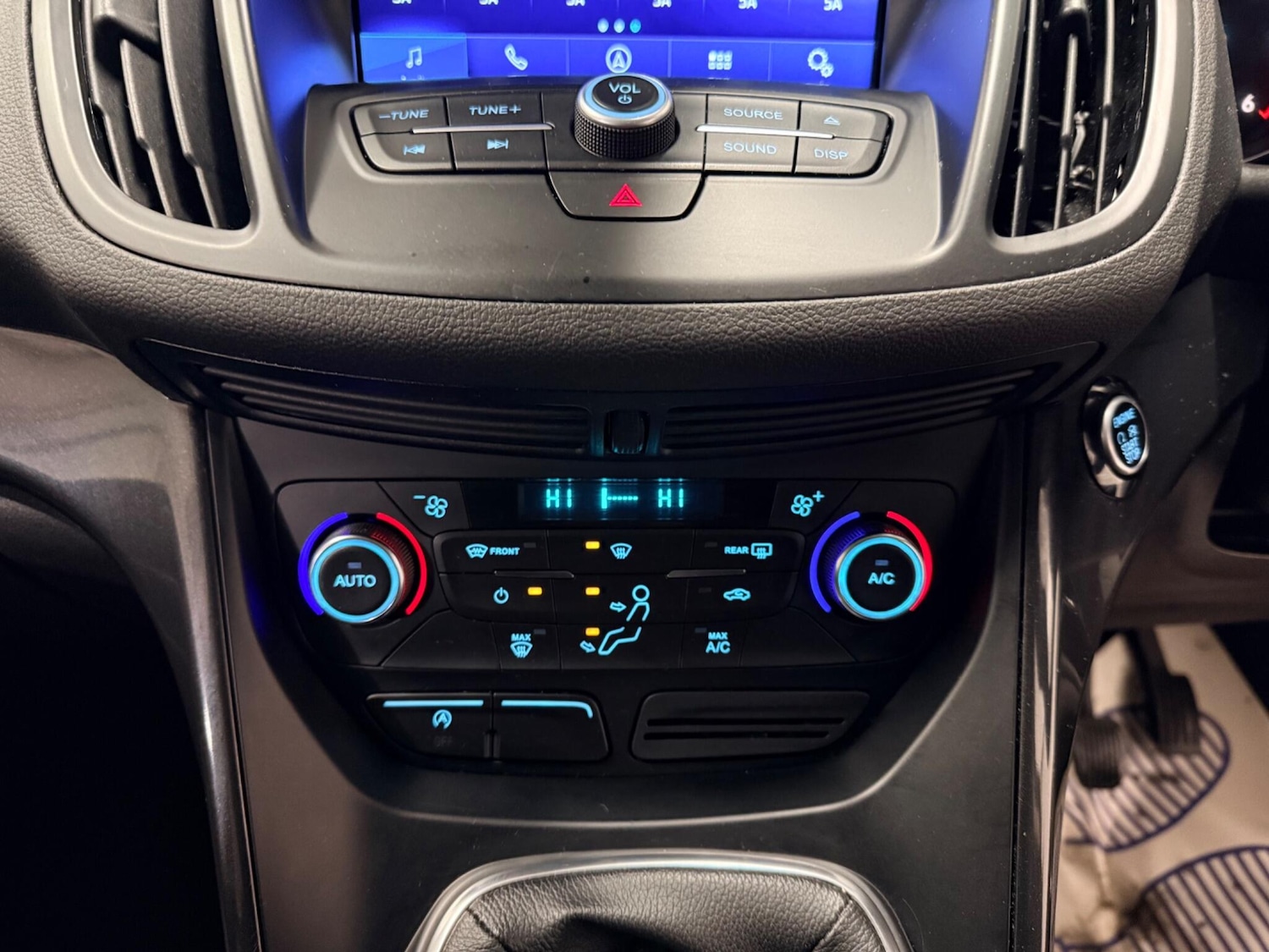 Used Ford Kuga 2017 for sale - 77358305: Photo 23