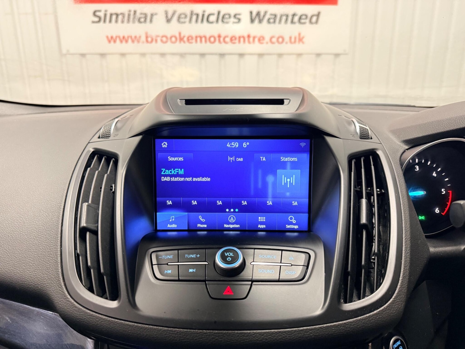 Used Ford Kuga 2017 for sale - 77358305: Photo 24