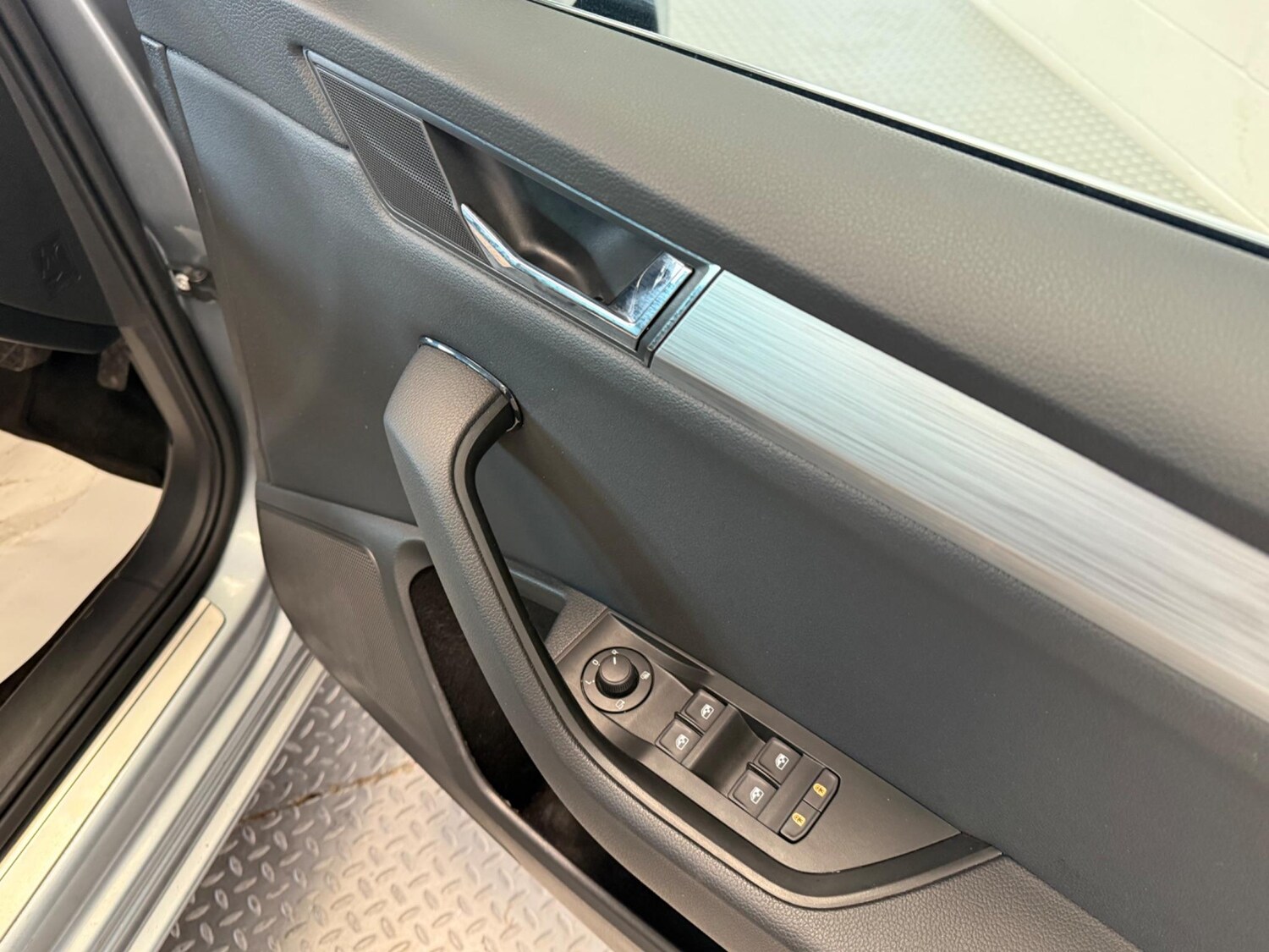 Used Skoda Superb 2020 for sale - 77496996: Photo 23