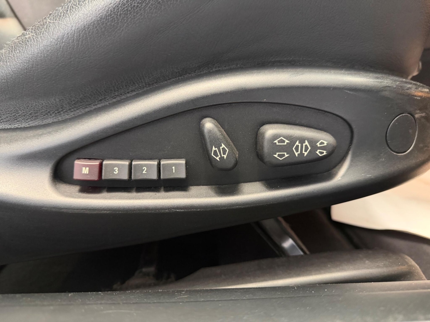 Used BMW 3 Series 1999 for sale - 77909140: Photo 28