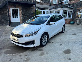 Used Kia Ceed 2018 for sale - 76690246: Photo
