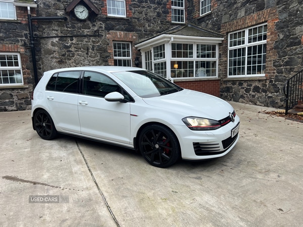 Used Volkswagen Golf 2015 for sale - 76914038: Photo 1