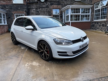 Volkswagen - Golf