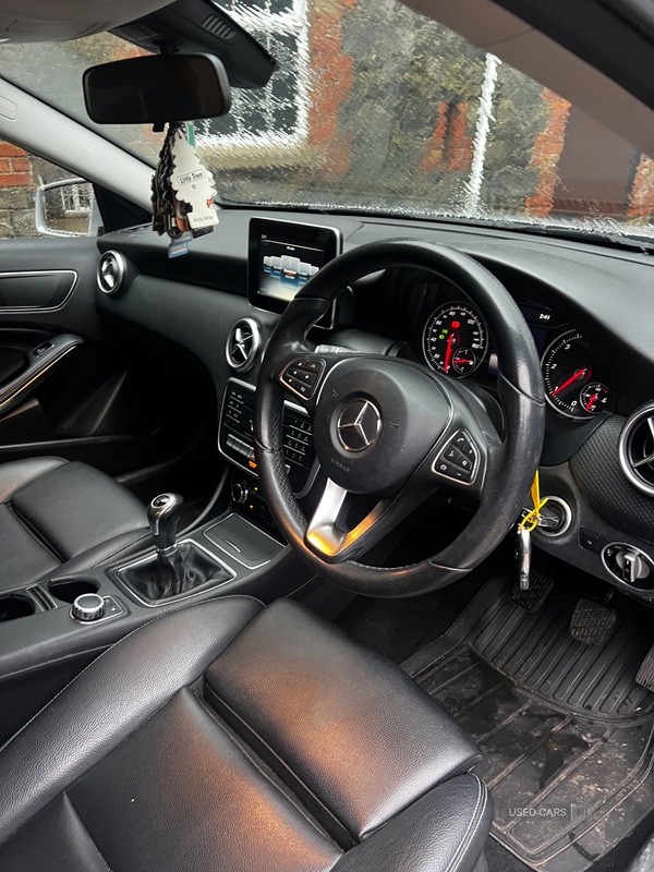 Used Mercedes-Benz A-Class 2016 for sale - 77332275: Photo 2