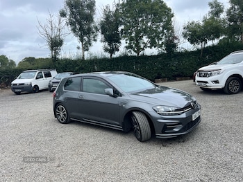 Volkswagen - Golf