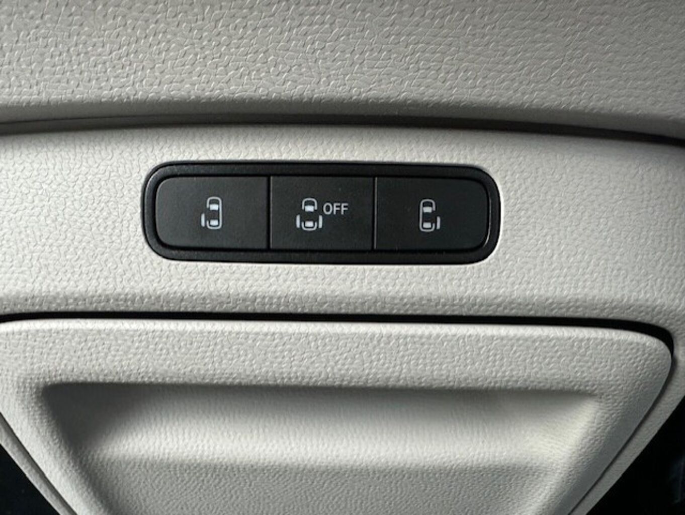 Used Volkswagen ID.Buzz 2024 for sale - 76670984: Photo 14