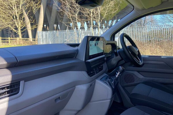 Used Volkswagen Transporter 2025 for sale - 74008570: Photo 2