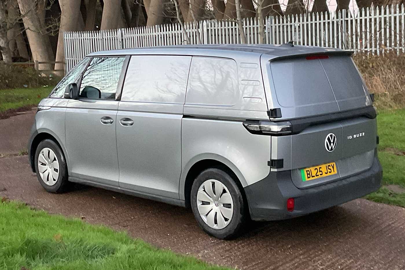 Used Volkswagen ID.Buzz 2025 for sale - 77218211: Photo 3