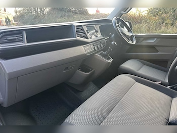 Used Volkswagen Transporter 2021 for sale - 76389690: Photo