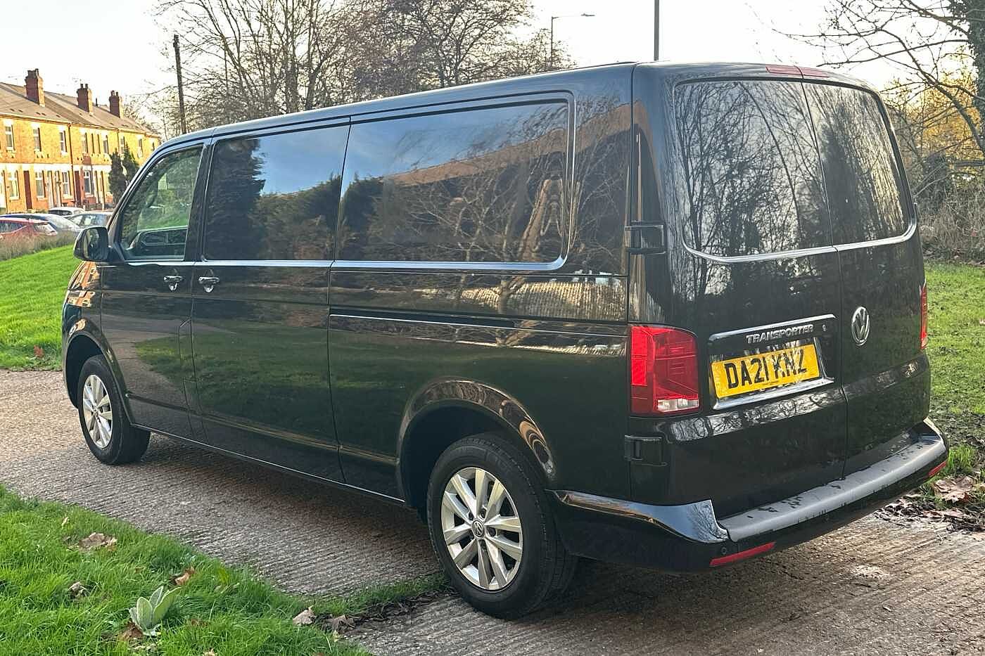 Used Volkswagen Transporter 2021 for sale - 76389690: Photo 3