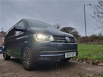 Used Volkswagen Caravelle 2017 for sale - 76551816: Photo