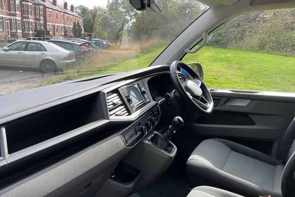 Used Volkswagen Transporter 2024 for sale - 76123946: Photo 2