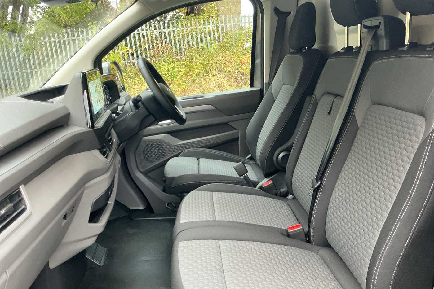 Used Volkswagen Transporter 2025 for sale - 76248509: Photo 2