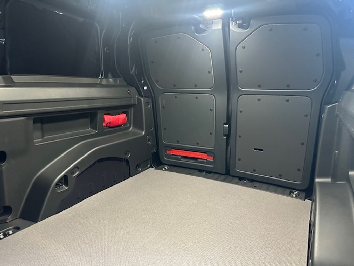 Used Volkswagen ID. Buzz Cargo 2025 for sale - 76168432: Photo 13