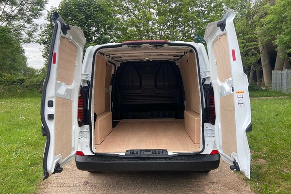 Used Volkswagen Transporter 2025 for sale - 74600807: Photo 10