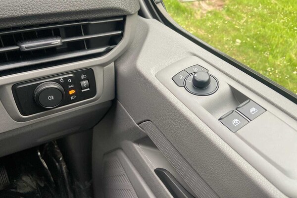 Used Volkswagen Transporter 2025 for sale - 74600807: Photo 12