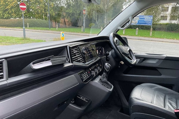 Used Volkswagen Caravelle 2022 for sale - 76123958: Photo 2